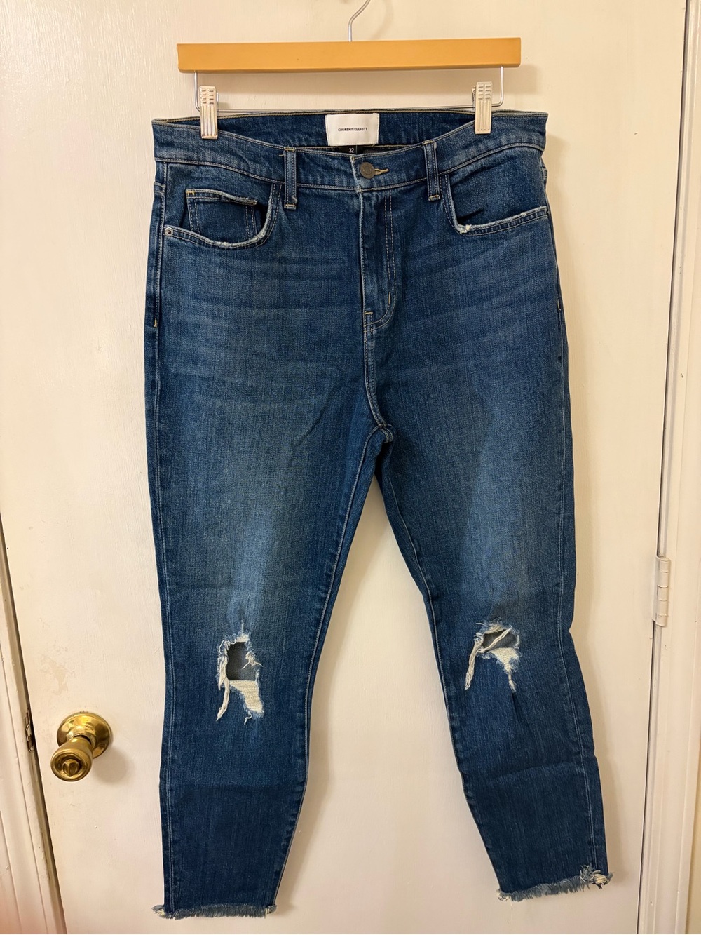 Current/Elliott Women’s Dark Blue Slim Straight Jeans
